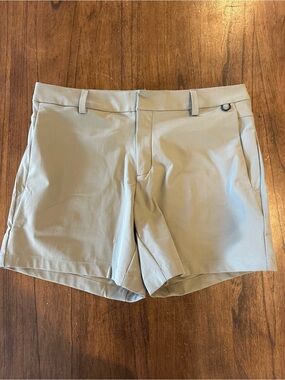 Nike 24.7 Men’s Golf Shorts Tan green Stretch Performance Shorts NWT